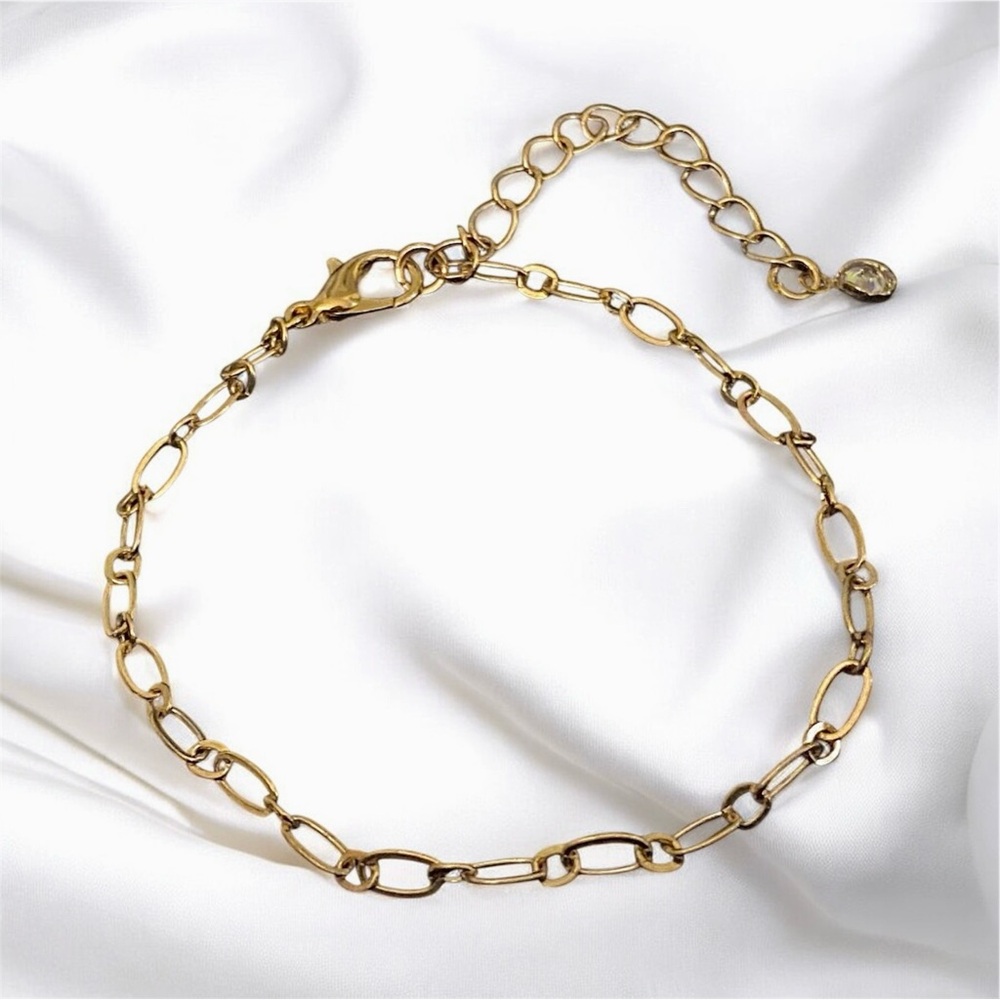 14 karat Gold Plated Women’s paper clip 6.5 inch bracelet - 2 inch extender
